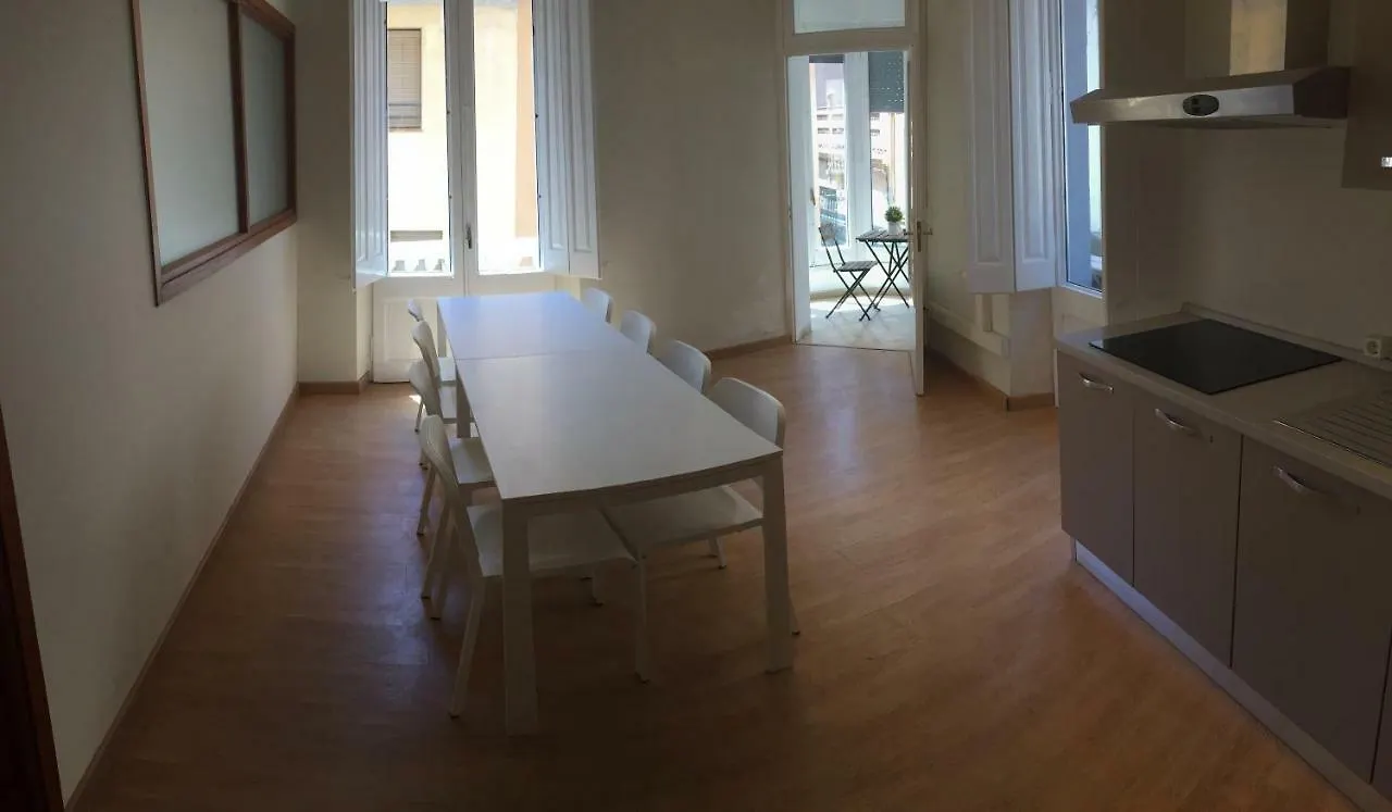 公寓 桑特费柳德吉克索尔斯 Apartamento 120 M2 A 10 Minutos A Pie De La Playa酒店